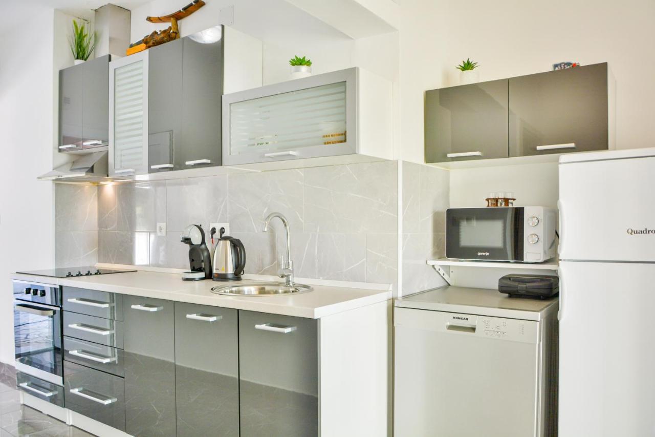 Apartments Did Ive Сибин Кръмпотски Екстериор снимка